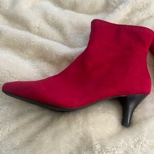 Impo memory foam short heel red boots